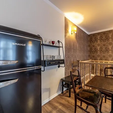 Roofs Of The Old Апартаменты *