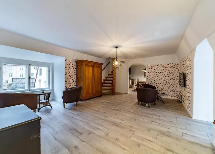 Roofs Of The Old Lägenhet