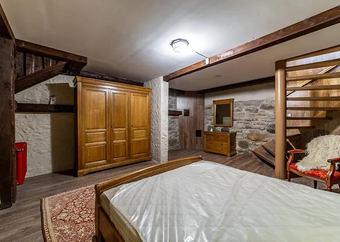 Lägenhet Roofs Of The Old