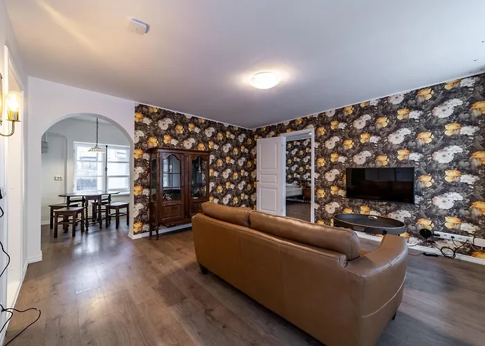 Roofs Of The Old * Reval