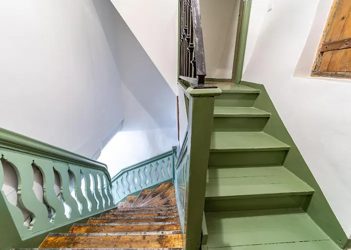 Roofs Of The Old * Reval