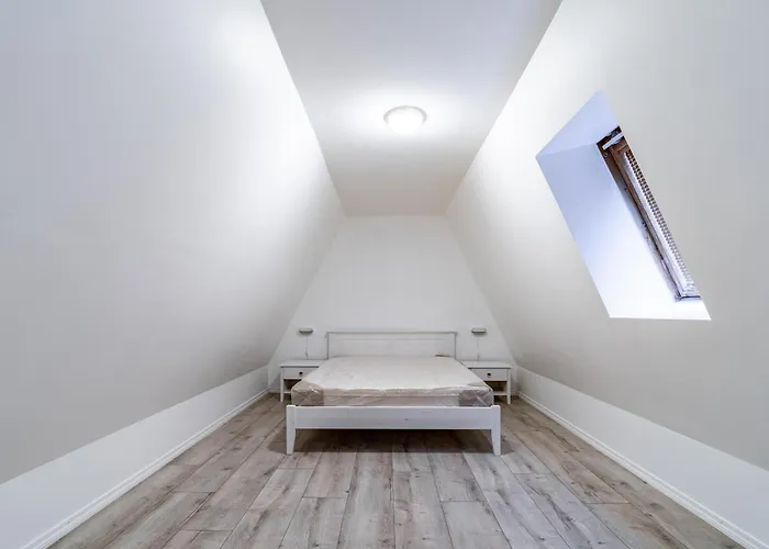 Lägenhet Roofs Of The Old